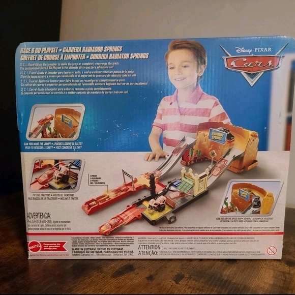 Disney Cars Racing Track with Red and Orange - Picture 4 of 4